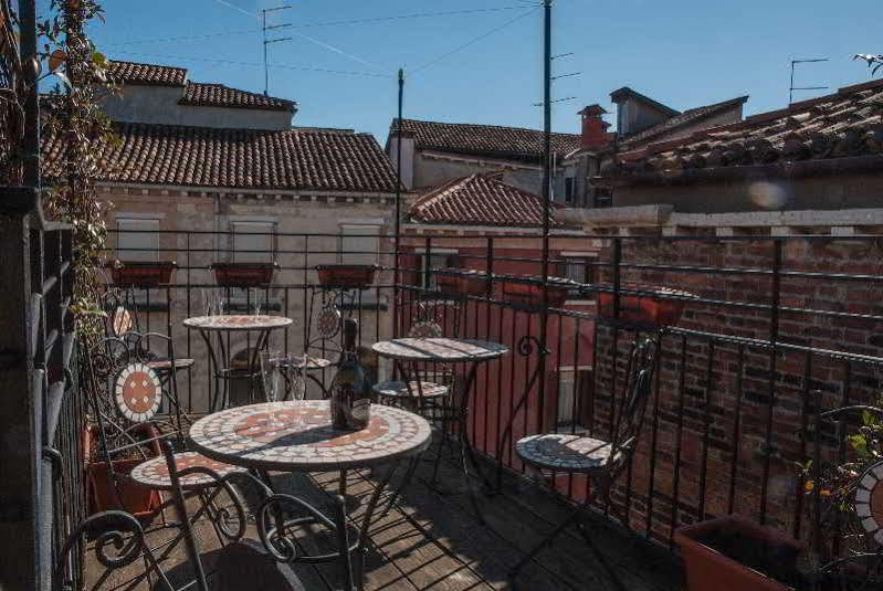 Bed & Breakfast Ca' San Trovaso - 6 Venice